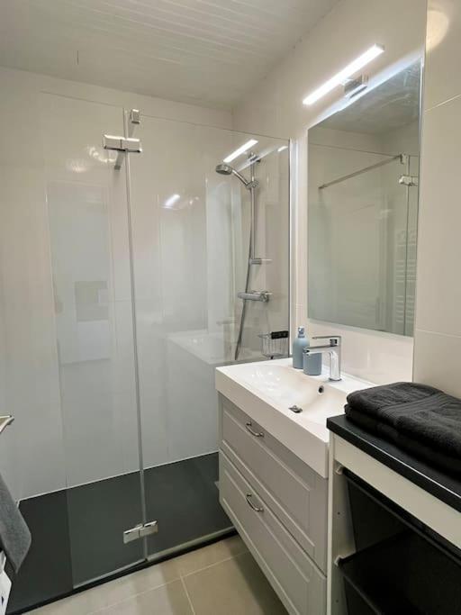 Appartement En Plein Centre Ville 밀리 라 포레 외부 사진