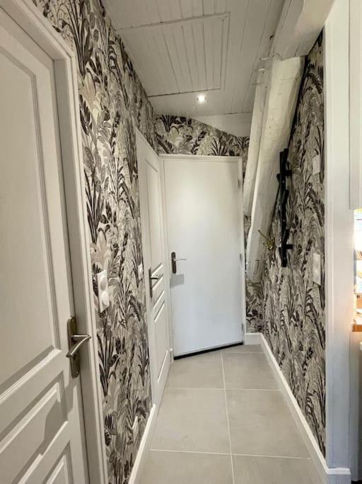 Appartement En Plein Centre Ville 밀리 라 포레 외부 사진