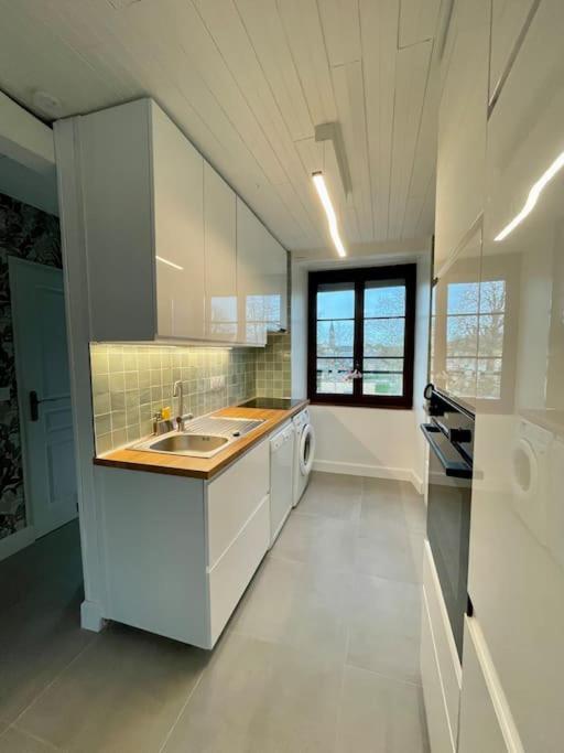 Appartement En Plein Centre Ville 밀리 라 포레 외부 사진